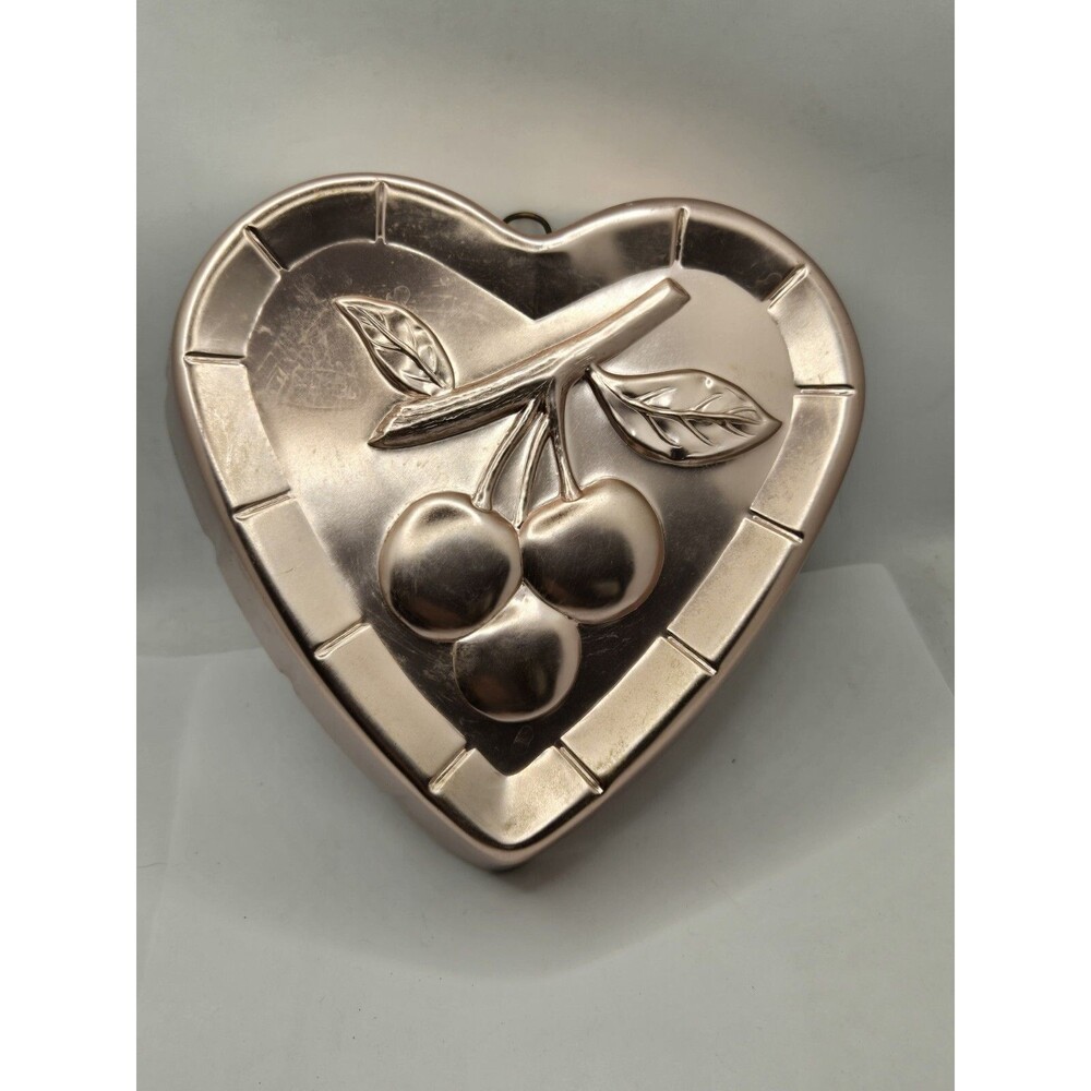 VINTAGE WEST BEND VALENTINE HEART WITH CHERRIES MOLD